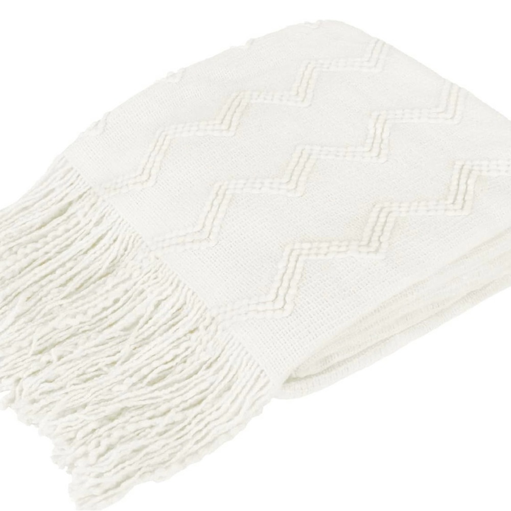 PAVILIA White Knit Throw Blanket for Couch, Twin Bed, Soft Knitted Farmhouse